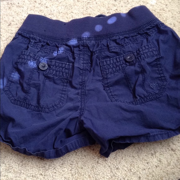 Shorts - Picture 5 of 5